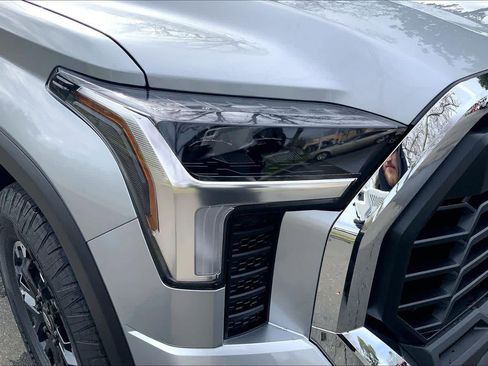 New 2026 Toyota Tundra SR5 AWD/4WD image 13