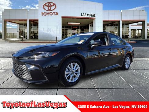 Certified 2025 Toyota Camry LE image 1