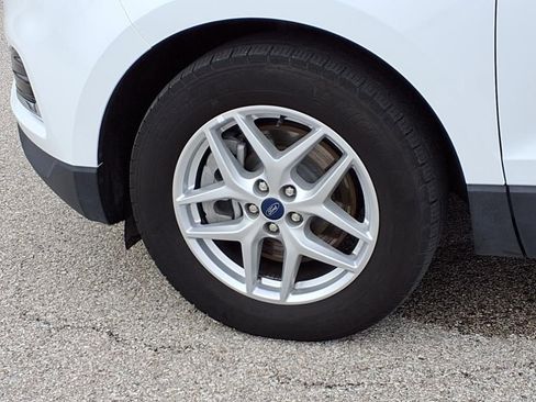 Used 2022 Ford Edge SEL image 25