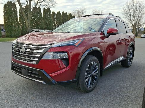 New 2026 Nissan Rogue Platinum w/ Platinum Premium Package image 3