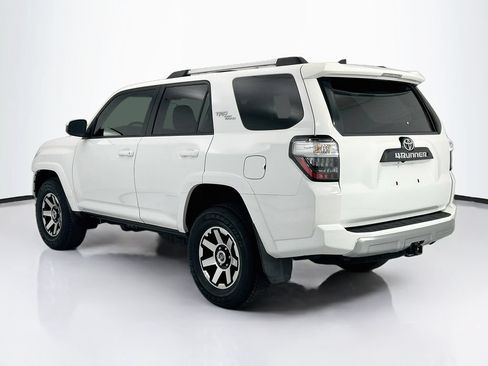 Used 2018 Toyota 4Runner TRD Off-Road AWD/4WD image 3