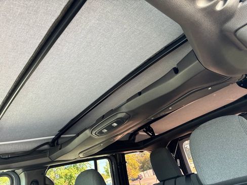 New 2025 Jeep Wrangler Sport S image 21