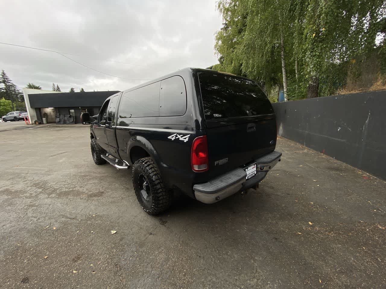 Used 2003 Ford F250 4x4 SuperCab Super Duty image 4