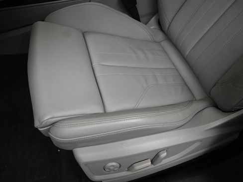 Certified 2024 Audi Q5 2.0T Premium Plus image 22