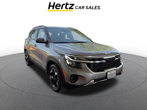 Used 2025 Kia Seltos S image 1