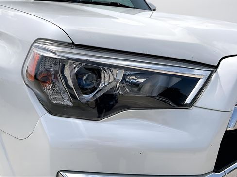 Used 2021 Toyota 4Runner Limited AWD/4WD image 32