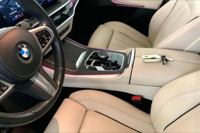 Used 2024 BMW X5 sDrive40i w/ M Sport Package RWD image 8