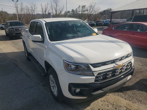 Used 2021 Chevrolet Colorado LT w/ LT Convenience Package image 4