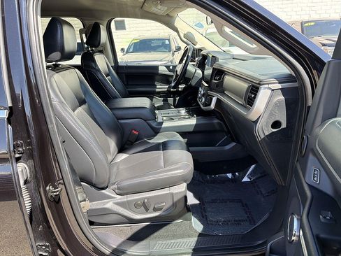Used 2024 Ford Expedition Max XLT RWD image 27