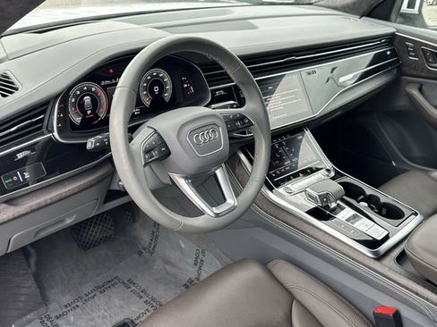 Used 2022 Audi Q8 Prestige image 22