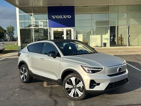 Certified 2023 Volvo C40 P8 Recharge Plus AWD/4WD image 2