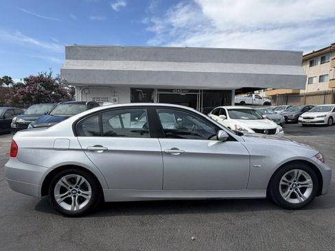 Used 2008 BMW 328i Sedan w/ Premium Pkg RWD image 1
