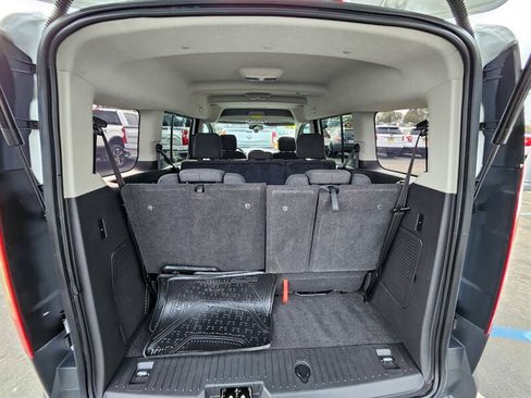 Used 2018 Ford Transit Connect XL image 9