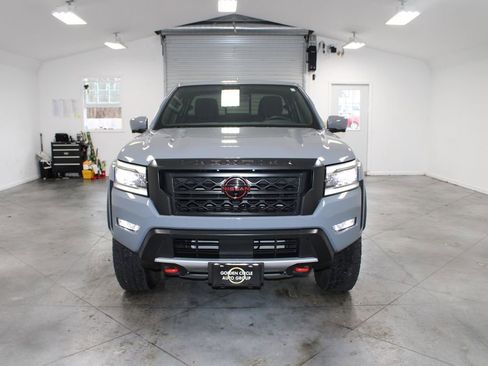Used 2024 Nissan Frontier PRO-4X w/ Pro Convenience Package image 3