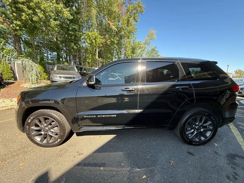 Used 2019 Jeep Grand Cherokee High Altitude image 3