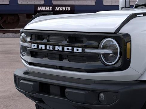 New 2026 Ford Bronco Outer Banks AWD/4WD image 19