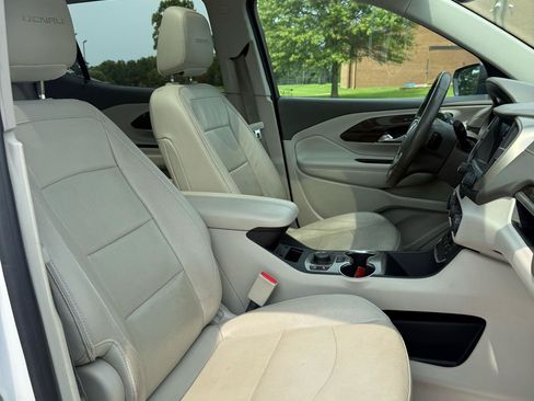 Used 2019 GMC Terrain Denali w/ Advanced Safety Package AWD/4WD image 10