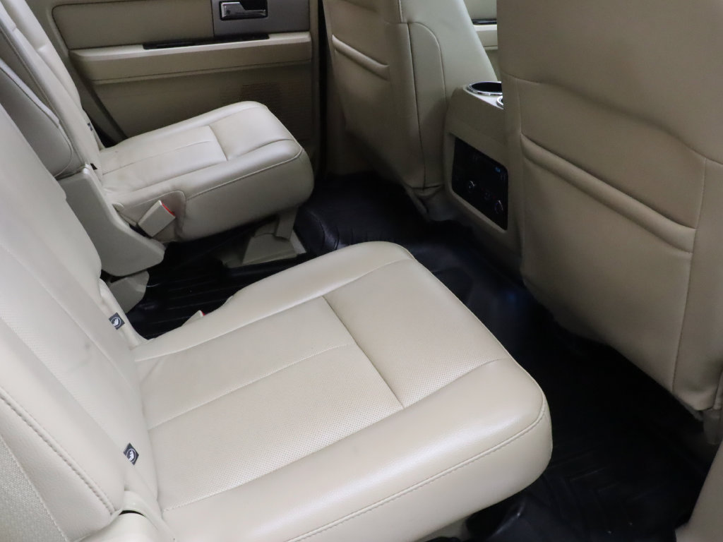 Used 2015 Ford Expedition Limited w/ Equipment Group 301A AWD/4WD image 30