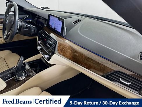 Used 2018 BMW 530i xDrive image 32