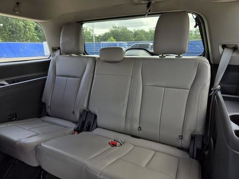 Used 2020 Ford Expedition XLT w/ Equipment Group 202A RWD image 35