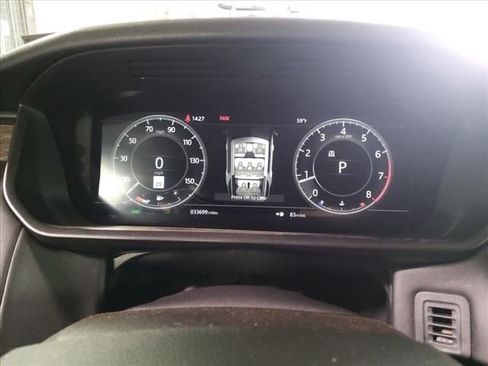 Used 2018 Land Rover Discovery HSE Luxury image 13