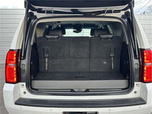 Used 2018 Chevrolet Tahoe LT image 36