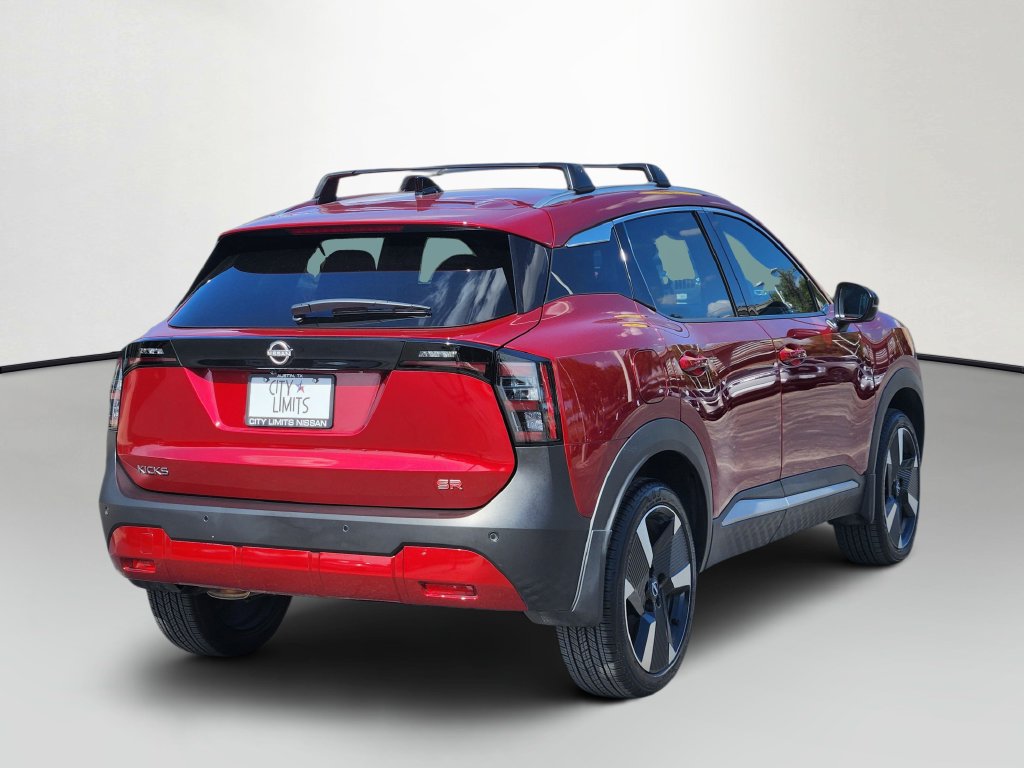 Used 2026 Nissan Kicks SR w/ SR Premium Package FWD image 7