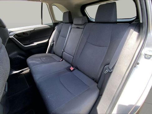 Used 2024 Toyota RAV4 LE FWD image 20