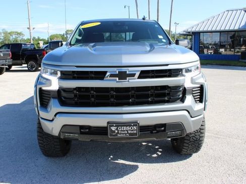 Used 2024 Chevrolet Silverado 1500 RST w/ Convenience Package II AWD/4WD image 2
