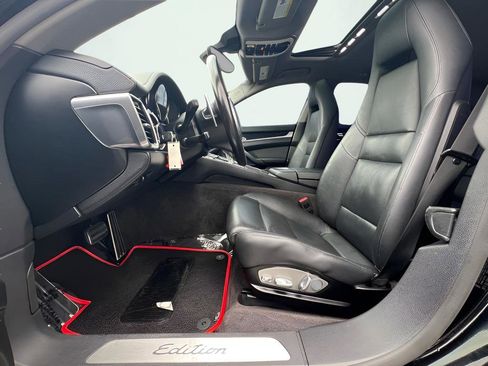Used 2016 Porsche Panamera Edition image 16
