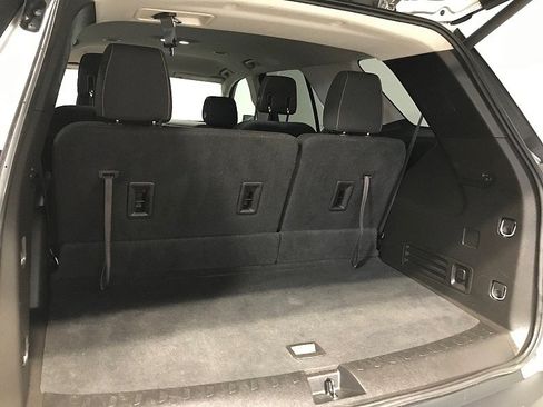 Used 2018 Chevrolet Traverse LT w/ LPO, Floor Liner Package AWD/4WD image 30