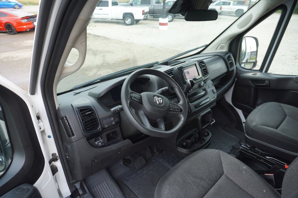 Used 2025 RAM ProMaster 2500 w/ U-Haul Equipment Group FWD image 3