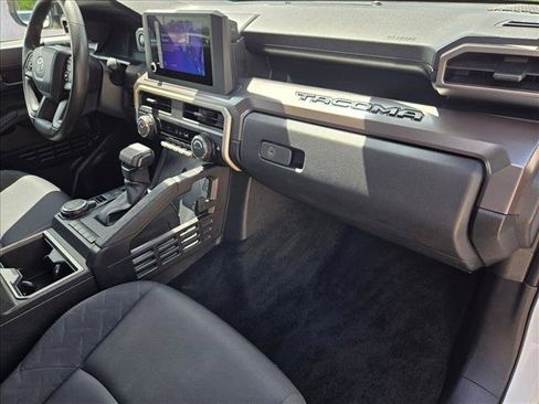 Used 2024 Toyota Tacoma SR5 AWD/4WD image 19