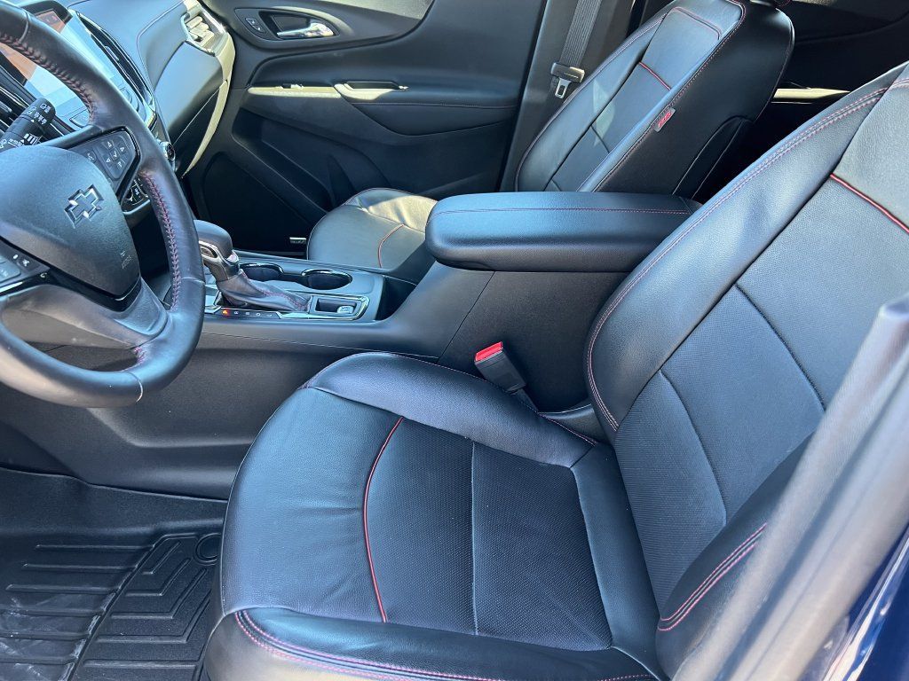Used 2022 Chevrolet Equinox RS w/ RS Leather Package AWD/4WD image 10
