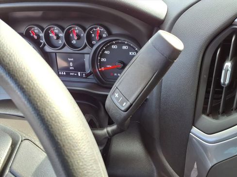 Used 2026 Chevrolet Silverado 1500 Custom image 11