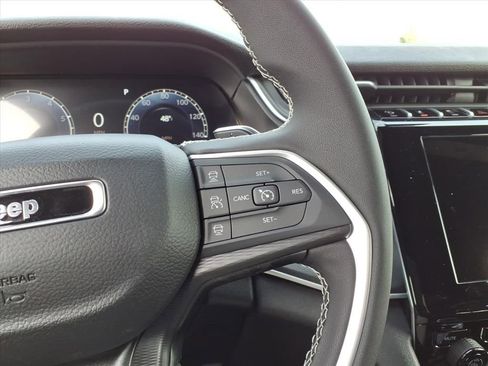 New 2026 Jeep Grand Cherokee Laredo image 22