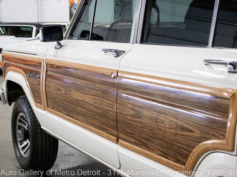 Used 1987 Jeep Grand Wagoneer AWD/4WD image 23