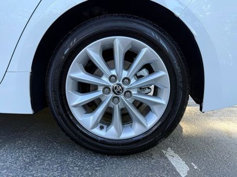 Used 2022 Toyota Corolla XLE image 33