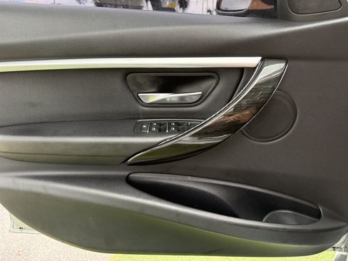 Used 2018 BMW 330i Sedan RWD image 26