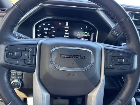 Used 2025 GMC Sierra 2500 Denali w/ Denali Reserve Package AWD/4WD image 31
