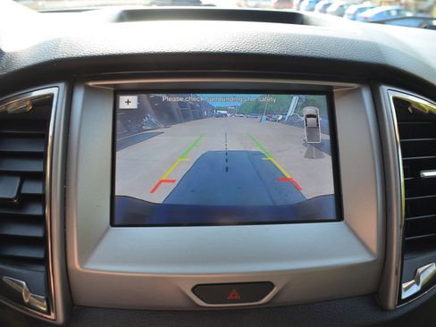 Used 2019 Ford Ranger XLT w/ FX4 Off-Road Package image 15