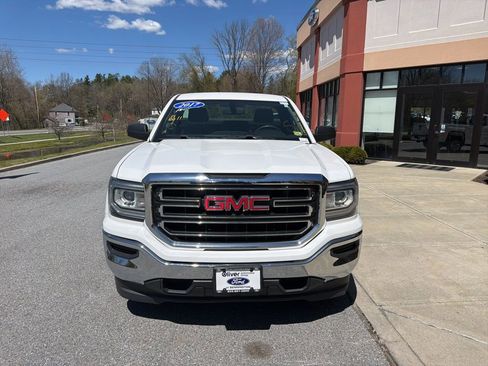 Used 2017 GMC Sierra 1500 2WD Regular Cab image 2