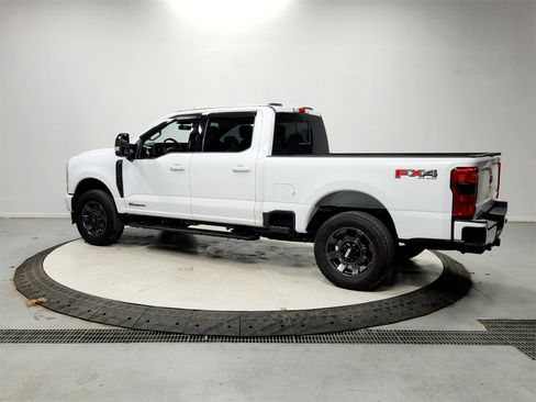 Used 2024 Ford F250 Lariat w/ Sport Appearance Package image 5