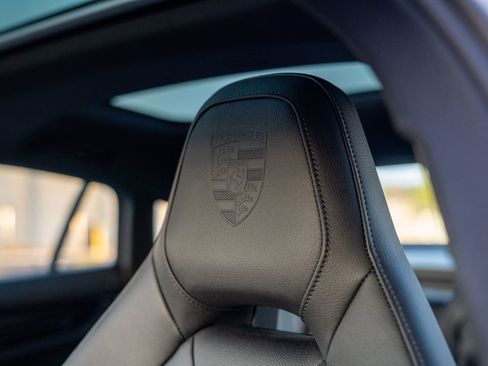 Certified 2025 Porsche Panamera 4 image 13