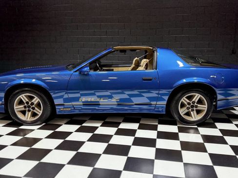 Used 1987 Chevrolet Camaro Z28 image 7