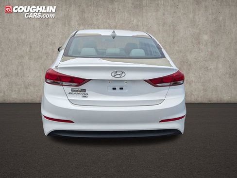 Used 2017 Hyundai Elantra SE FWD image 6