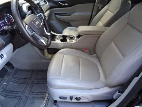 Used 2023 GMC Acadia SLT image 5