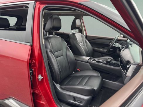 Used 2022 Nissan Rogue SL w/ SL Premium Package image 41