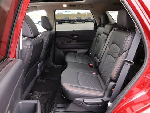 Certified 2024 Nissan Pathfinder Platinum w/ Cargo Package image 11