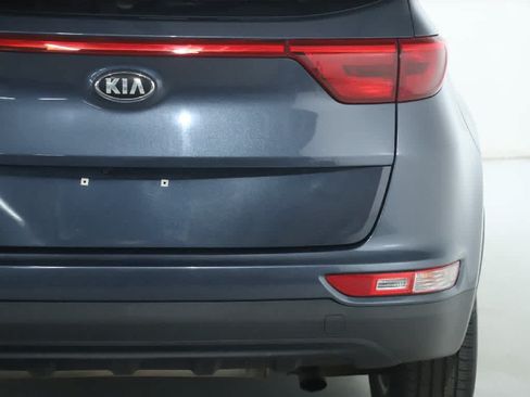 Used 2018 Kia Sportage LX w/ LX Technology Package FWD image 44